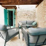 Charming 2br By The Sea *
