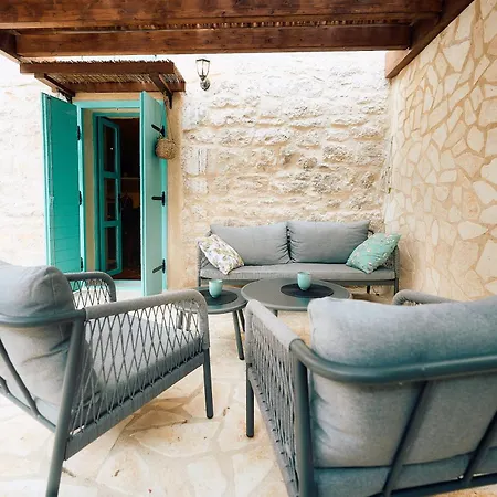Charming 2br By The Sea *