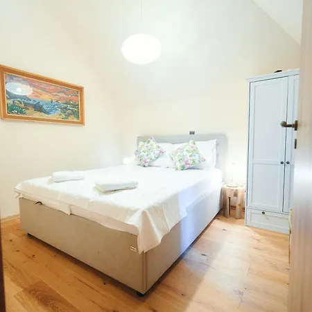 Charming 2br By The Sea *